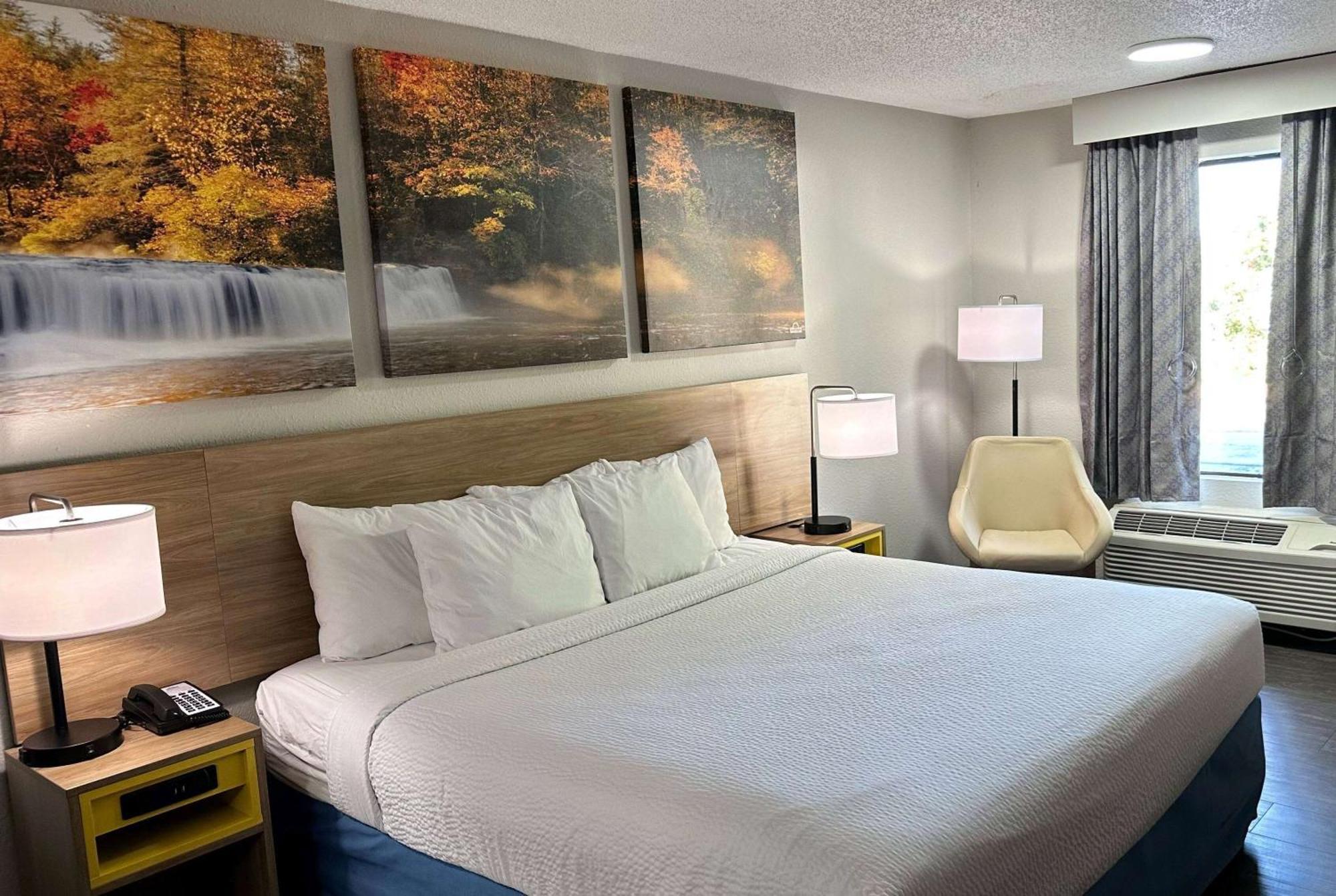 Days Inn By Wyndham Columbia Ne Fort Jackson Екстериор снимка